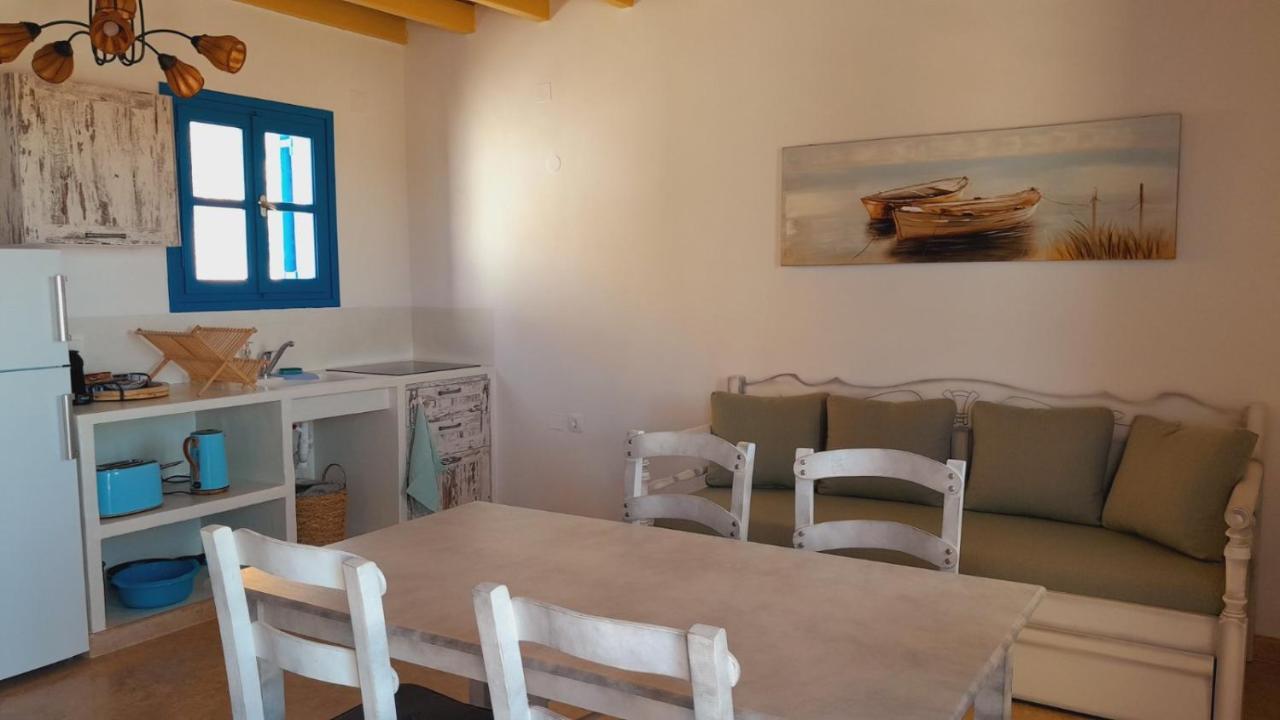 Tirquaz View Hotel Serifos Town ภายนอก รูปภาพ